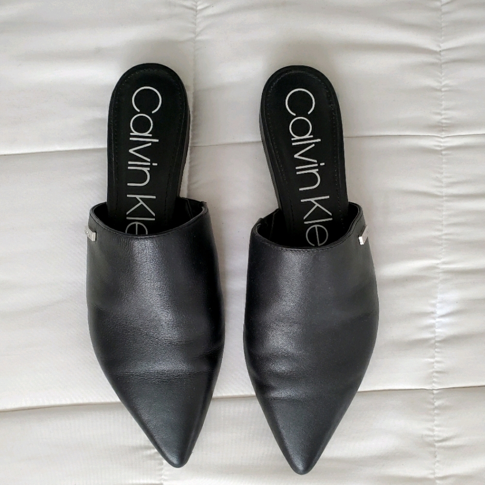 Calvin Klein black leather pointed mules